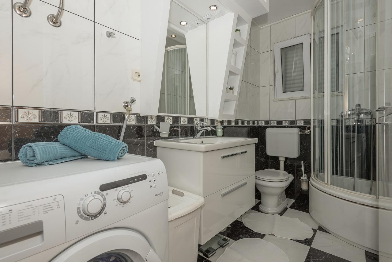 Apartment Mirjana มาคาร์สกา ภายนอก รูปภาพ